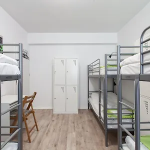 opera-hostel.poznan-hotels.com/